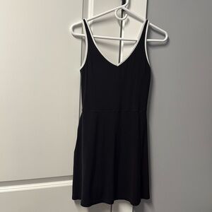 Offline women’s workout dress, size medium.